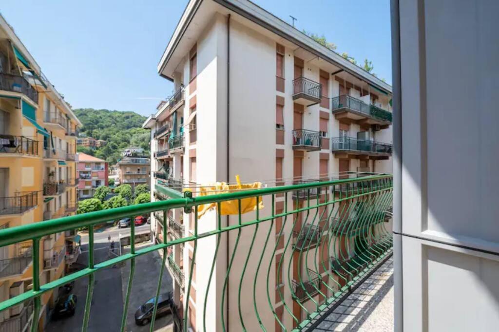 Bilocale Centrale Rapallo Esterno foto